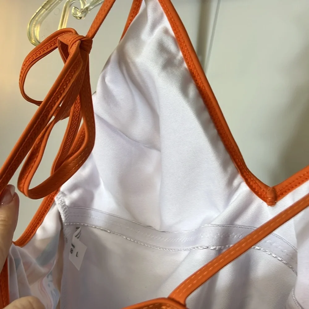 Amazon Sun-Kissed Citrus V-Neck One Piece Swimsuit-‎ L